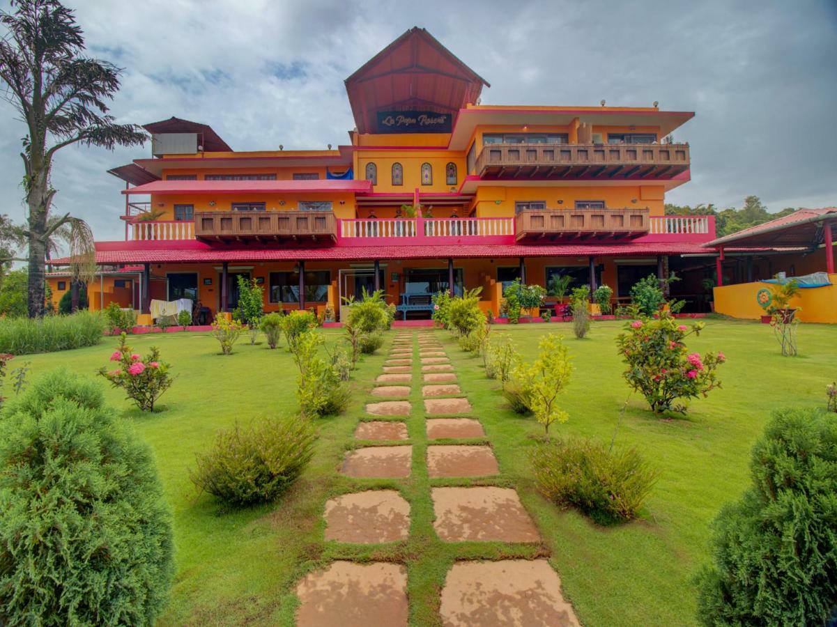 La Papa Resort Morjim Eksteriør billede