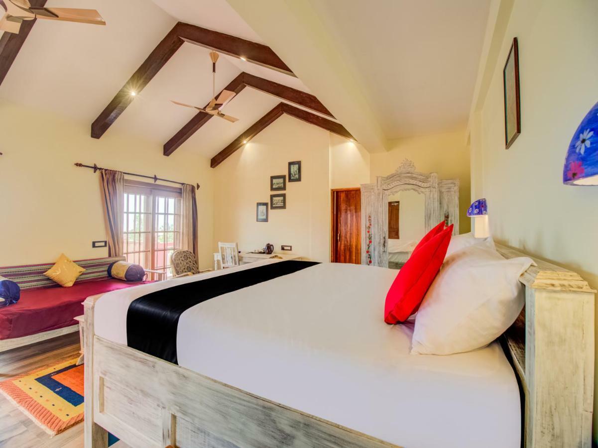 La Papa Resort Morjim Eksteriør billede